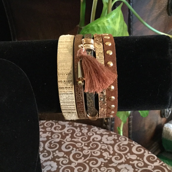 Natural Jewelry Set - Picture 3 of 4